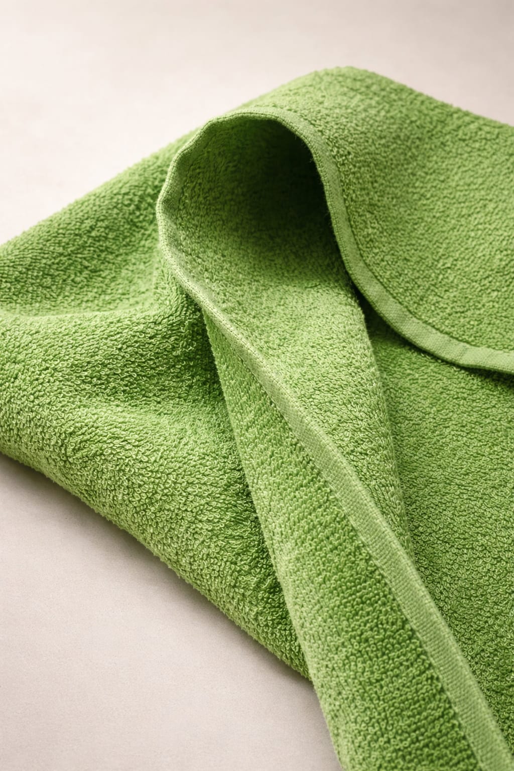 Premium Green Bath Towels: Soft, Durable & Stylish
